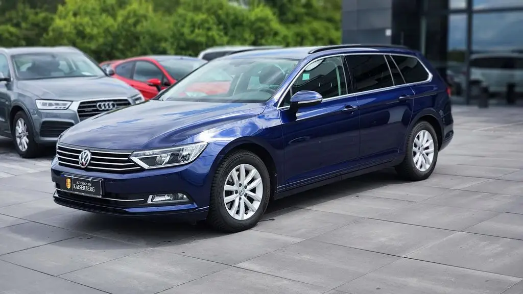 Photo 1 : Volkswagen Passat 2018 Essence