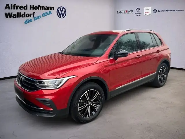 Photo 1 : Volkswagen Tiguan 2023 Petrol