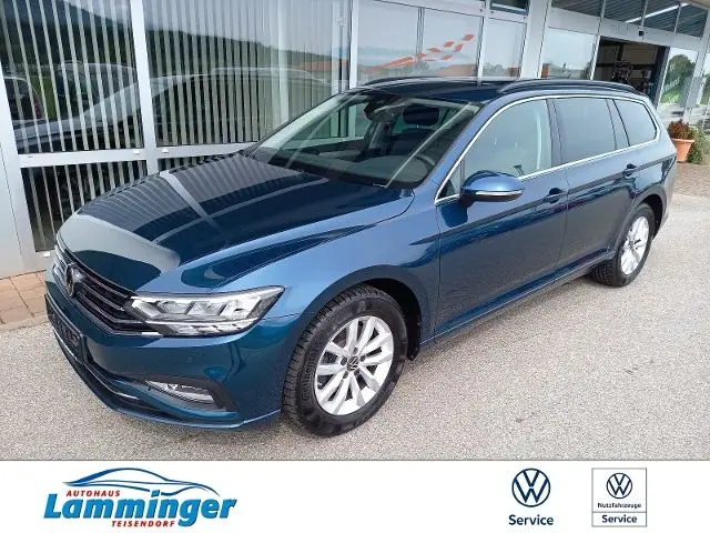 Photo 1 : Volkswagen Passat 2023 Essence