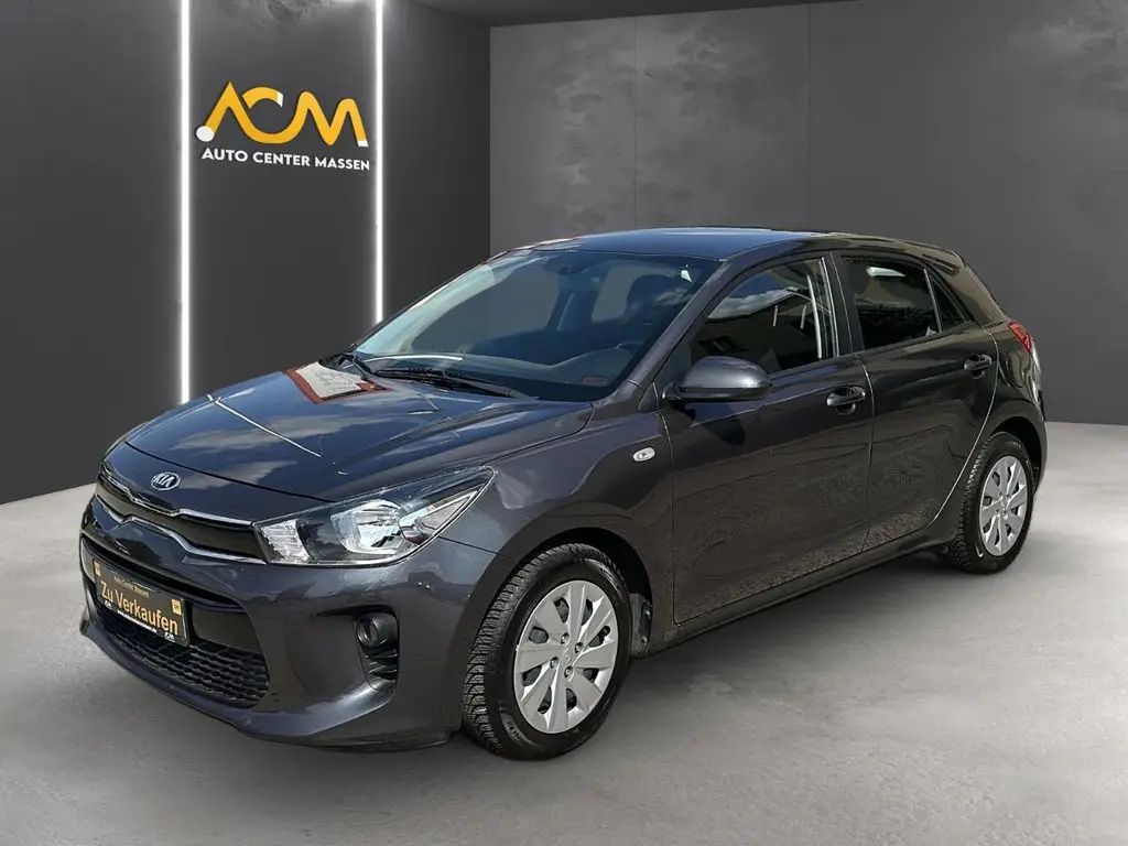 Photo 1 : Kia Rio 2018 Petrol