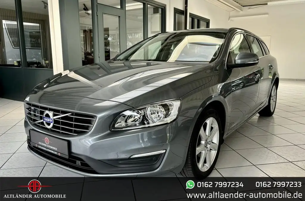 Photo 1 : Volvo V60 2017 Essence