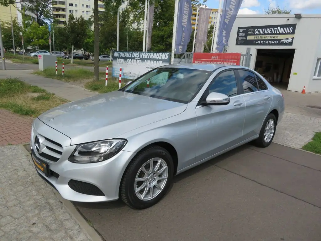 Photo 1 : Mercedes-benz Classe C 2016 Essence