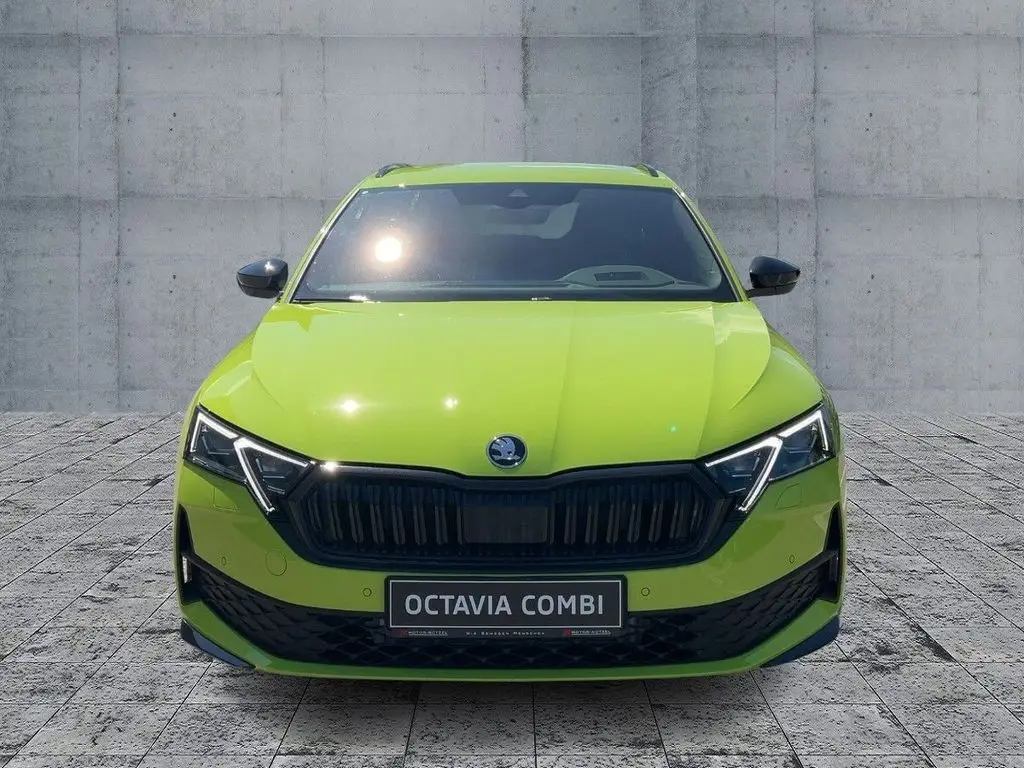 Photo 1 : Skoda Octavia 2024 Petrol