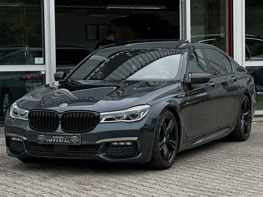 Photo 1 : Bmw Serie 7 2017 Diesel