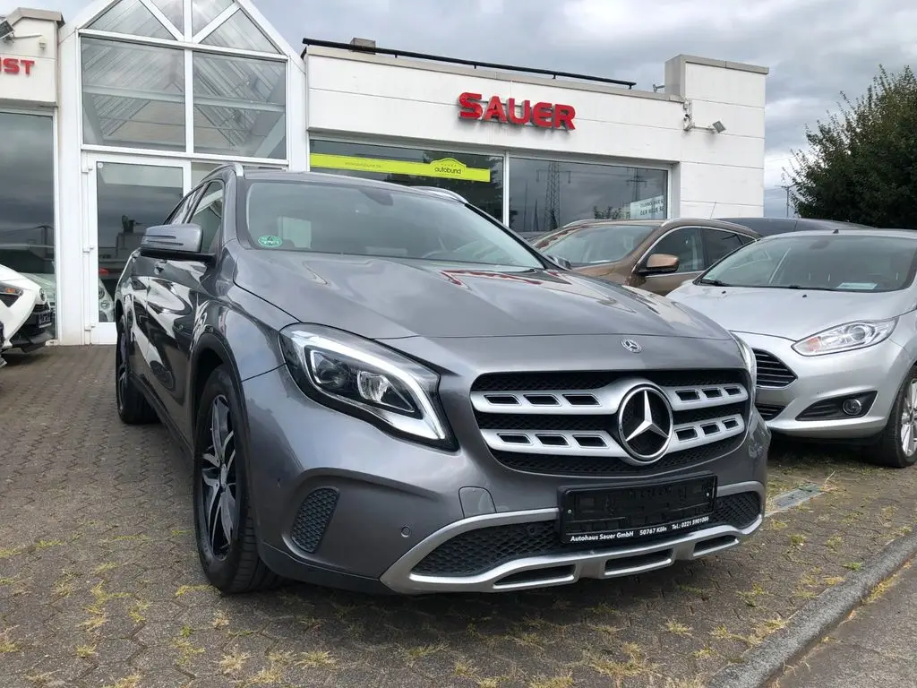 Photo 1 : Mercedes-benz Classe Gla 2018 Petrol