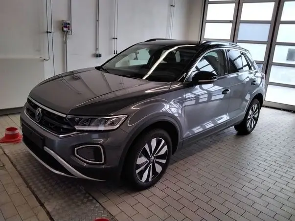 Photo 1 : Volkswagen T-roc 2024 Essence