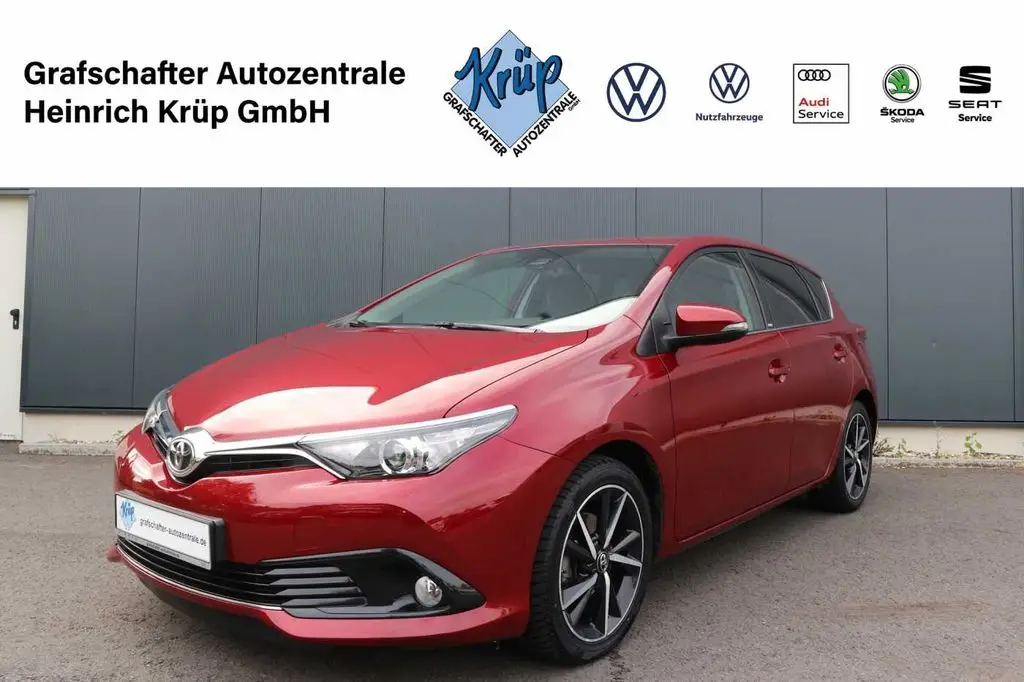 Photo 1 : Toyota Auris 2017 Petrol