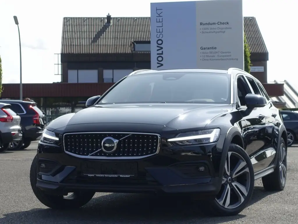 Photo 1 : Volvo V60 2023 Diesel