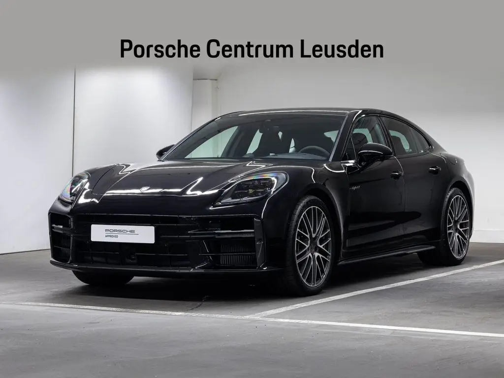 Photo 1 : Porsche Panamera 2024 Hybrid