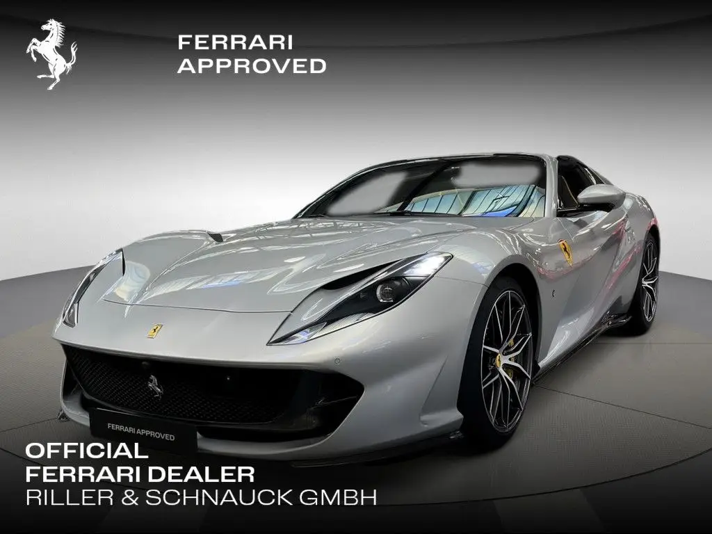 Photo 1 : Ferrari 812 2022 Petrol