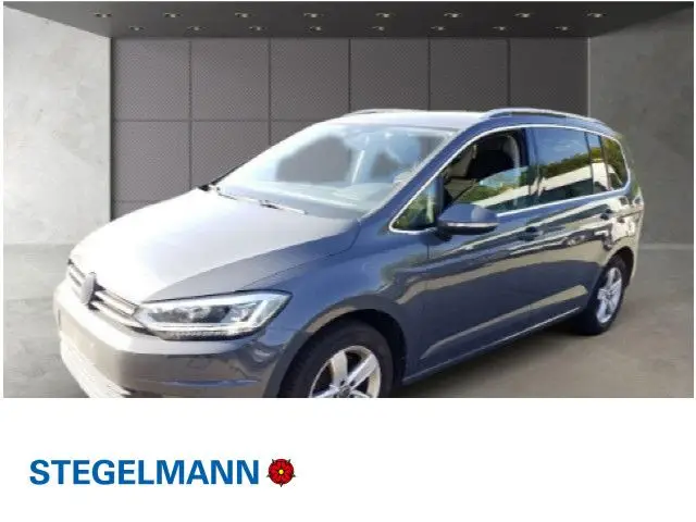 Photo 1 : Volkswagen Touran 2021 Essence