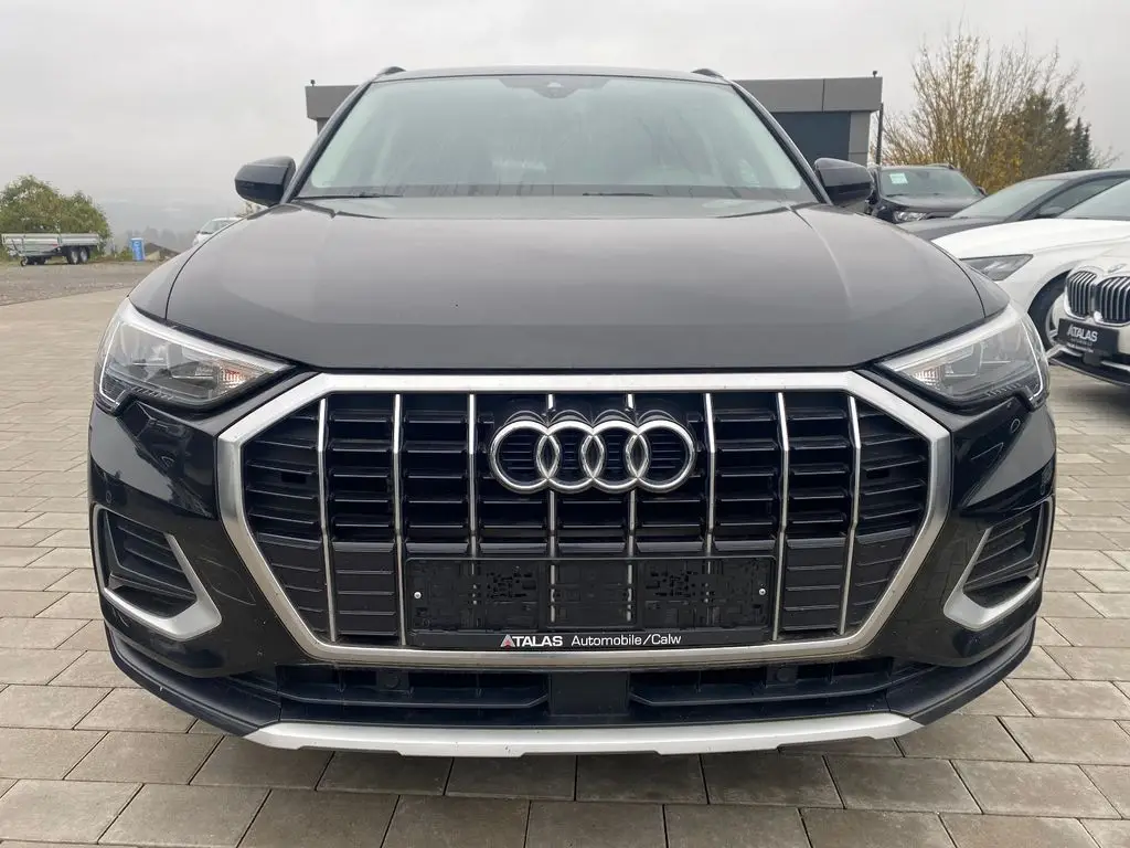 Photo 1 : Audi Q3 2019 Essence