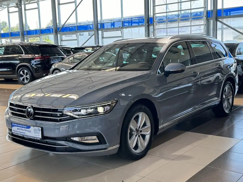 Photo 1 : Volkswagen Passat 2023 Diesel