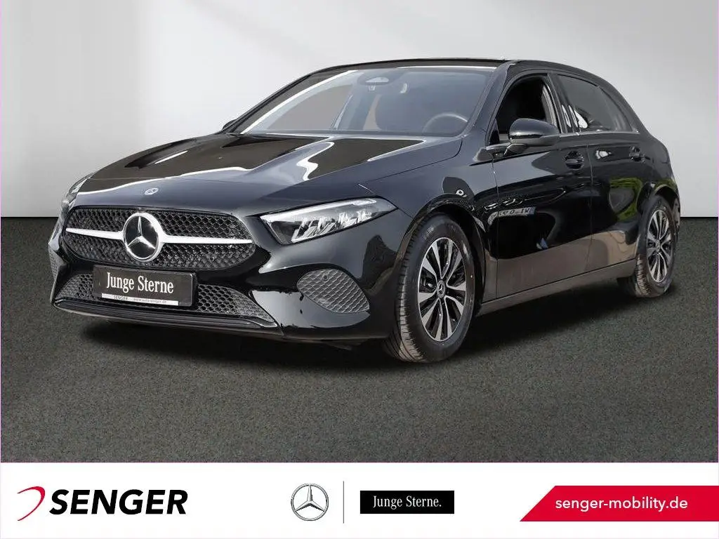 Photo 1 : Mercedes-benz Classe A 2023 Essence