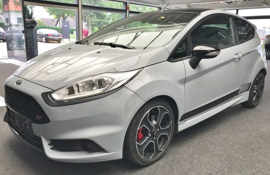 Photo 1 : Ford Fiesta 2017 Essence