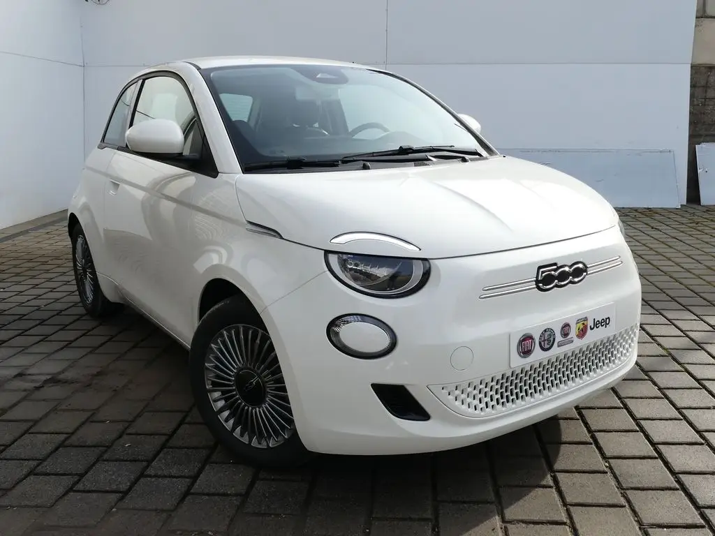 Photo 1 : Fiat 500 2023 Non renseigné