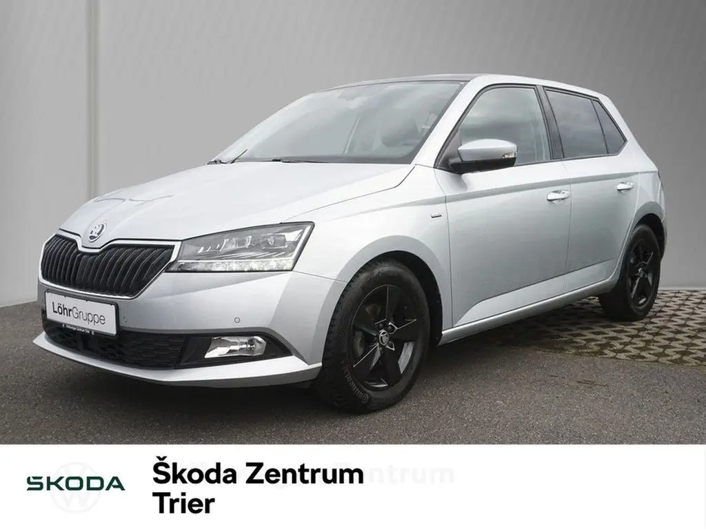 Photo 1 : Skoda Fabia 2021 Petrol