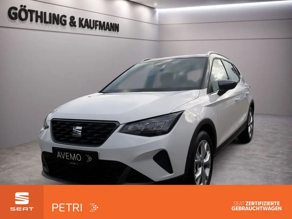 Photo 1 : Seat Arona 2024 Petrol