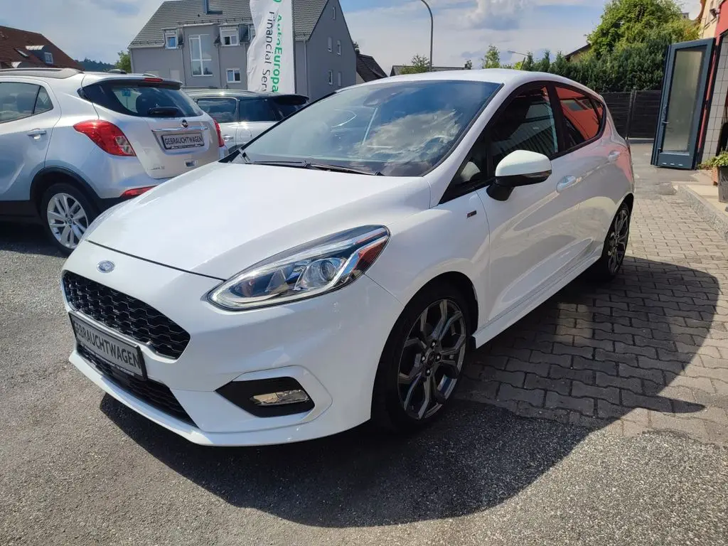 Photo 1 : Ford Fiesta 2018 Essence