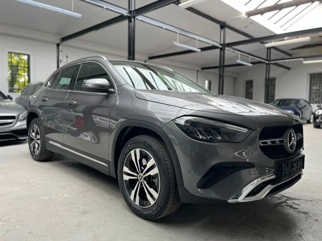 Photo 1 : Mercedes-benz Classe Gla 2024 Hybride