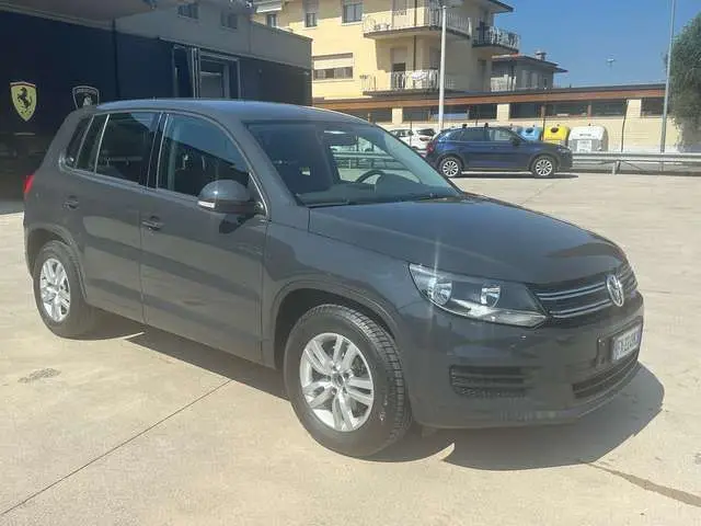 Photo 1 : Volkswagen Tiguan 2016 Essence