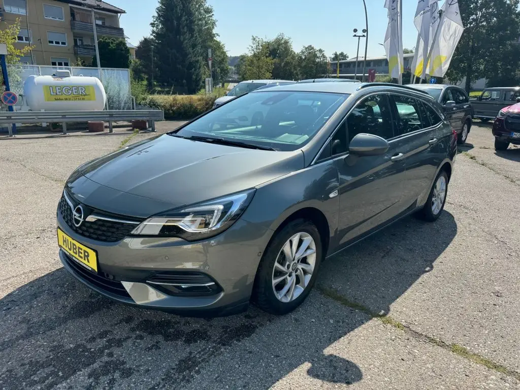 Photo 1 : Opel Astra 2020 Essence