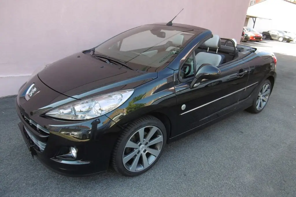 Photo 1 : Peugeot 207 2014 Essence