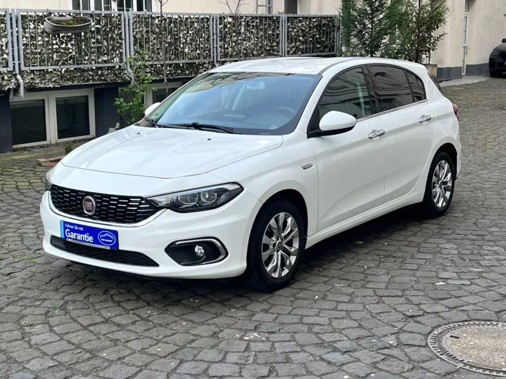 Photo 1 : Fiat Tipo 2020 Petrol