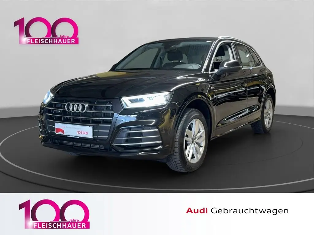 Photo 1 : Audi Q5 2021 Hybride