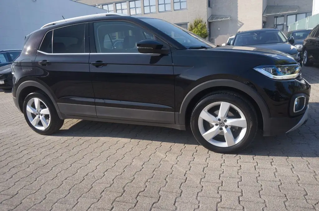 Photo 1 : Volkswagen T-cross 2022 Essence