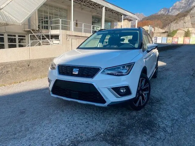 Photo 1 : Seat Arona 2020 Petrol