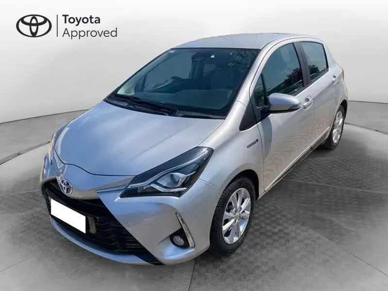 Photo 1 : Toyota Yaris 2017 Hybride