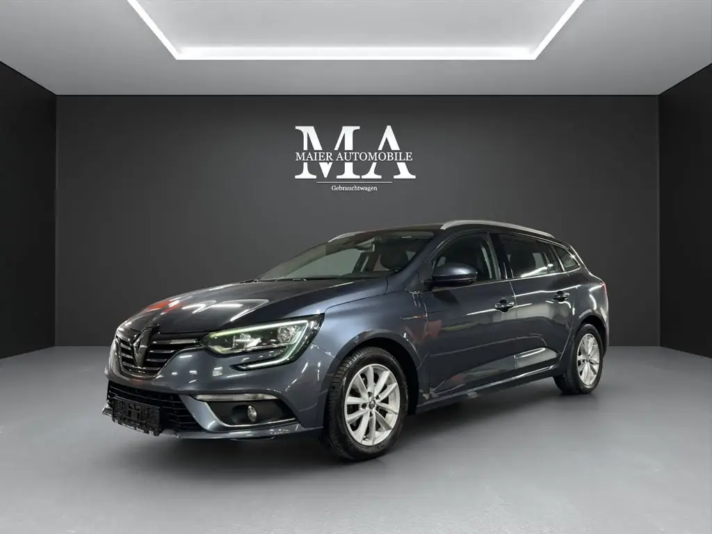 Photo 1 : Renault Megane 2016 Petrol