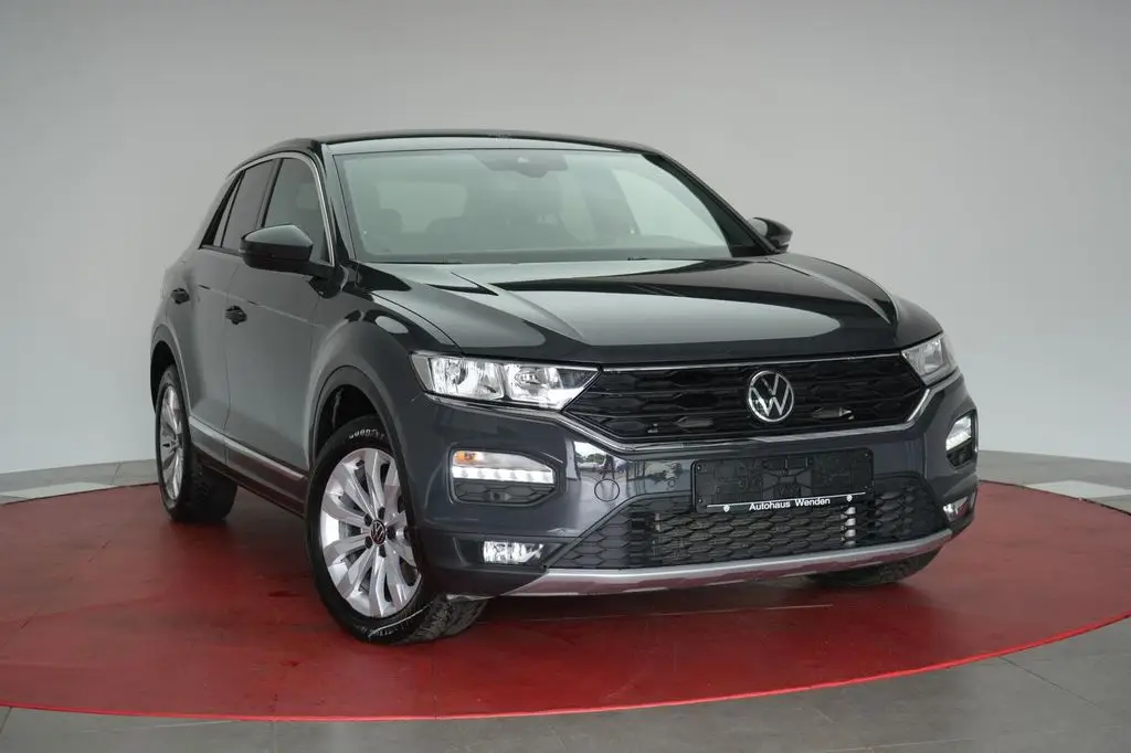 Photo 1 : Volkswagen T-roc 2021 Essence