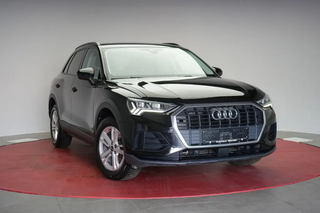 Photo 1 : Audi Q3 2021 Petrol