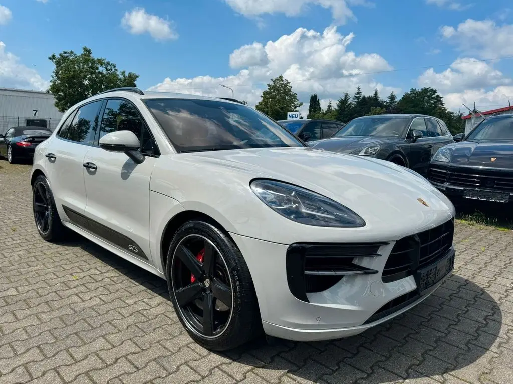 Photo 1 : Porsche Macan 2020 Petrol