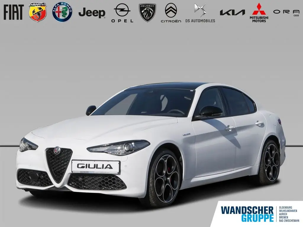 Photo 1 : Alfa Romeo Giulia 2022 Petrol