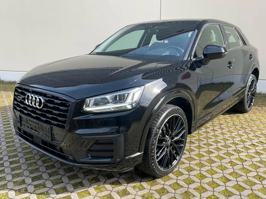 Photo 1 : Audi Q2 2018 Diesel