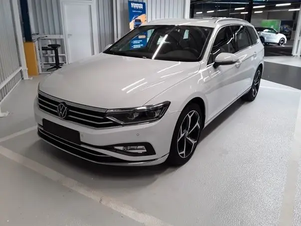 Photo 1 : Volkswagen Passat 2023 Diesel