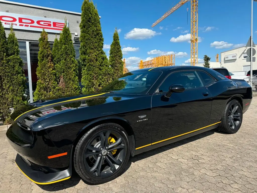 Photo 1 : Dodge Challenger 2022 Petrol