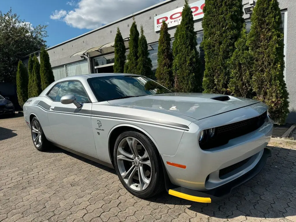 Photo 1 : Dodge Challenger 2020 Petrol