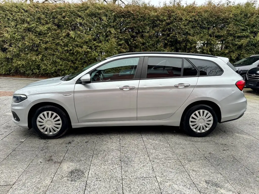 Photo 1 : Fiat Tipo 2016 Essence