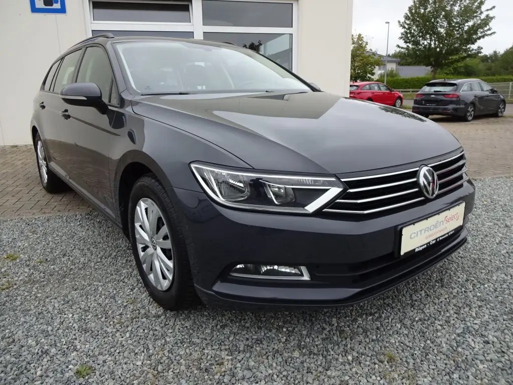 Photo 1 : Volkswagen Passat 2019 Diesel