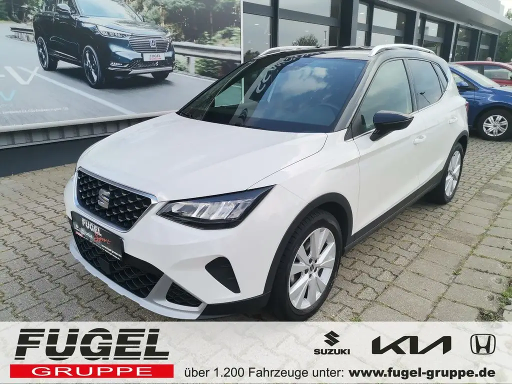 Photo 1 : Seat Arona 2023 Petrol