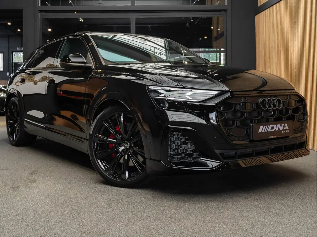 Photo 1 : Audi Q8 2024 Hybride