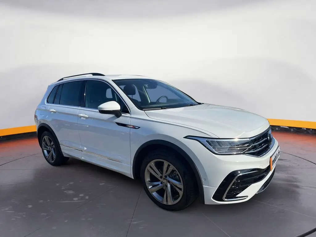 Photo 1 : Volkswagen Tiguan 2024 Essence