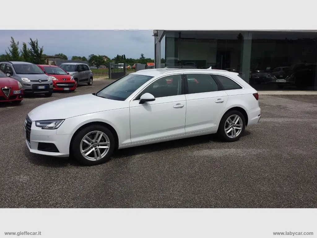 Photo 1 : Audi A4 2019 Diesel