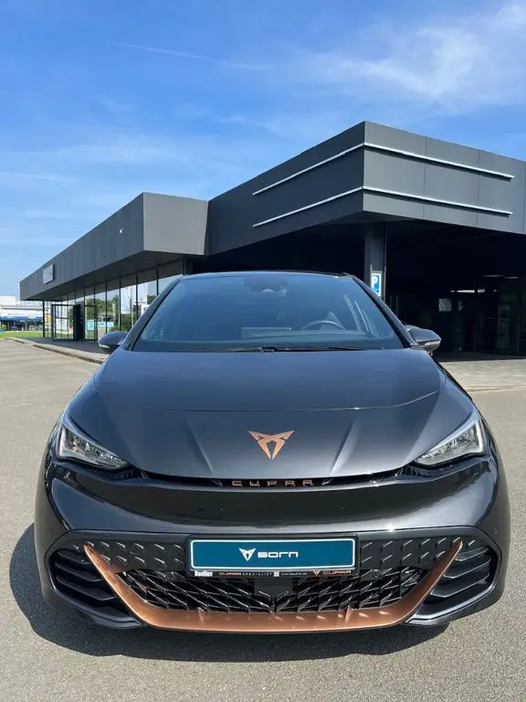 Photo 1 : Cupra Born 2023 Non renseigné