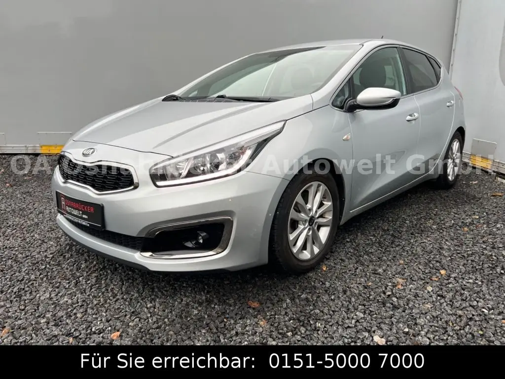 Photo 1 : Kia Ceed 2015 Petrol