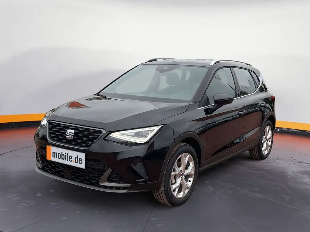 Photo 1 : Seat Arona 2024 Essence